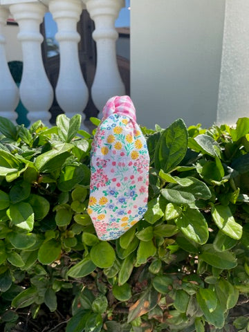 Spring flowers / pink gingham knot headband