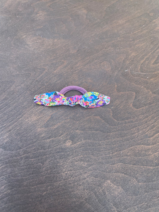 Petal whirl hair tie